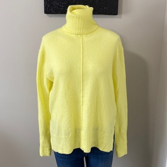 ATHLETA TRANSIT PULLOVER TURTLENECK SWEATER FRESH YELLOW Top SZ XS - Picture 2 of 12